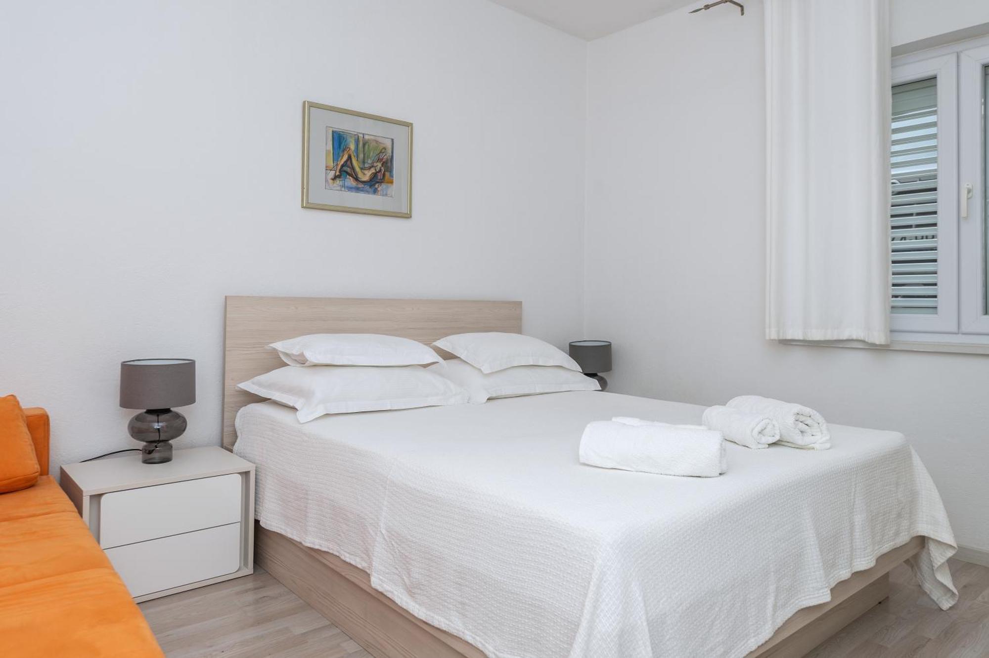 Apartments Sokol Макарска Экстерьер фото